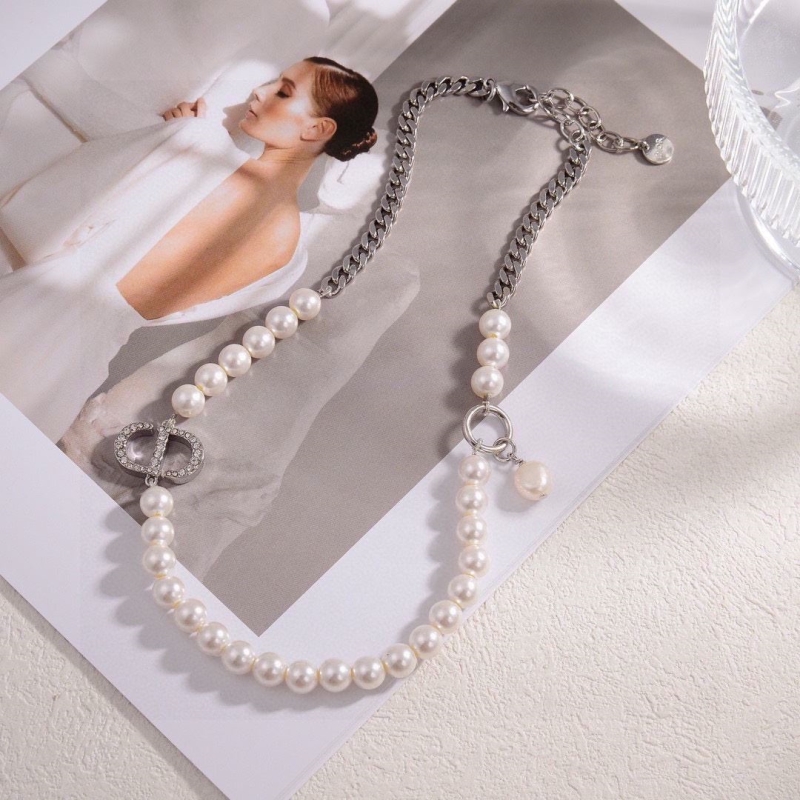 chr1st1an D10r necklaces